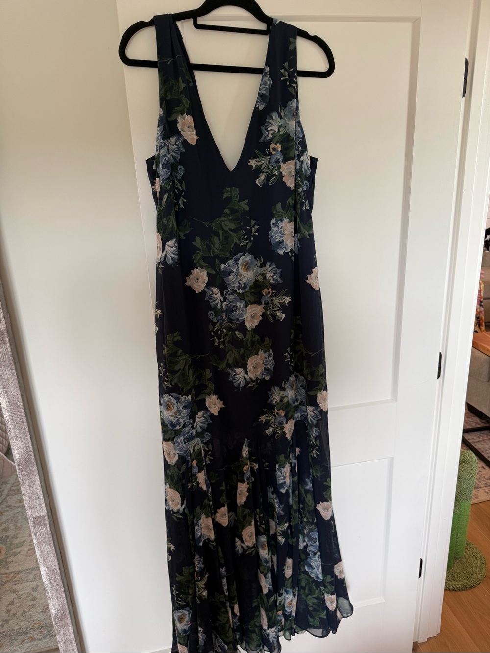 Abercrombie & Fitch Navy Floral V-Neck Maxi Dress